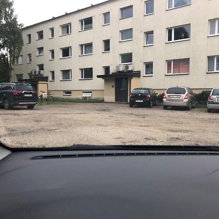 Modern Cozy 2 Bedroom Apartment Near City Center Pärnu Exterior foto