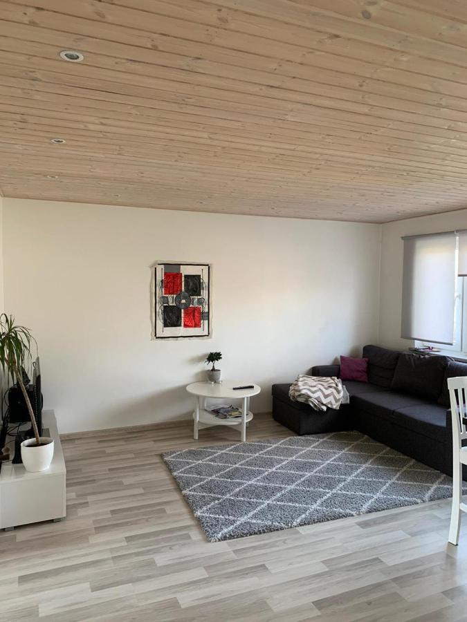 Modern Cozy 2 Bedroom Apartment Near City Center Pärnu Exterior foto