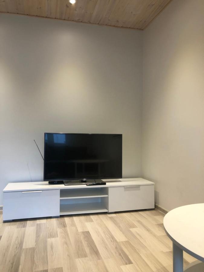 Modern Cozy 2 Bedroom Apartment Near City Center Pärnu Exterior foto